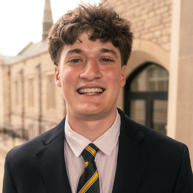 Headshot of Alex Kaufman