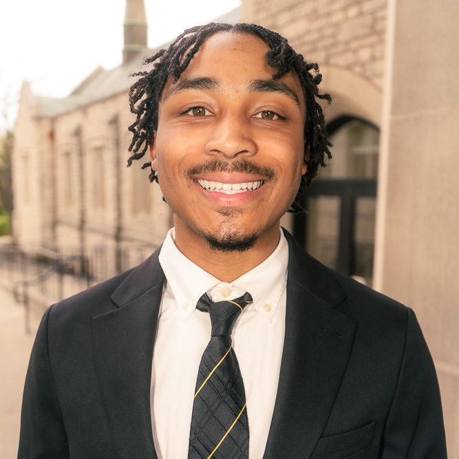 Headshot of Colin Belger