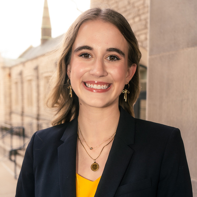 Headhsot of Ella Foy